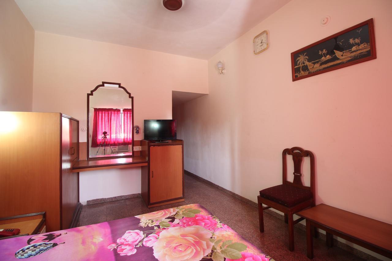 Soubhagya Inn Silvassa Exteriör bild