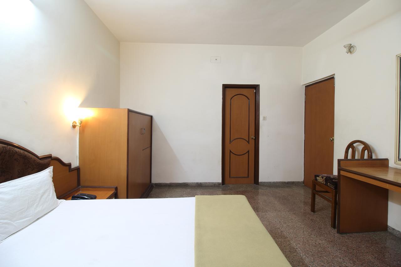 Soubhagya Inn Silvassa Exteriör bild