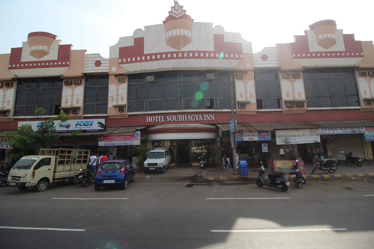 Soubhagya Inn Silvassa Exteriör bild