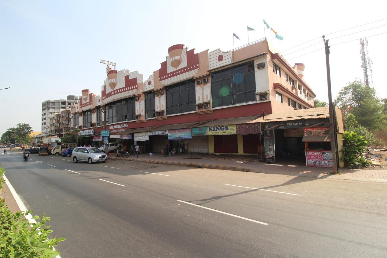 Soubhagya Inn Silvassa Exteriör bild